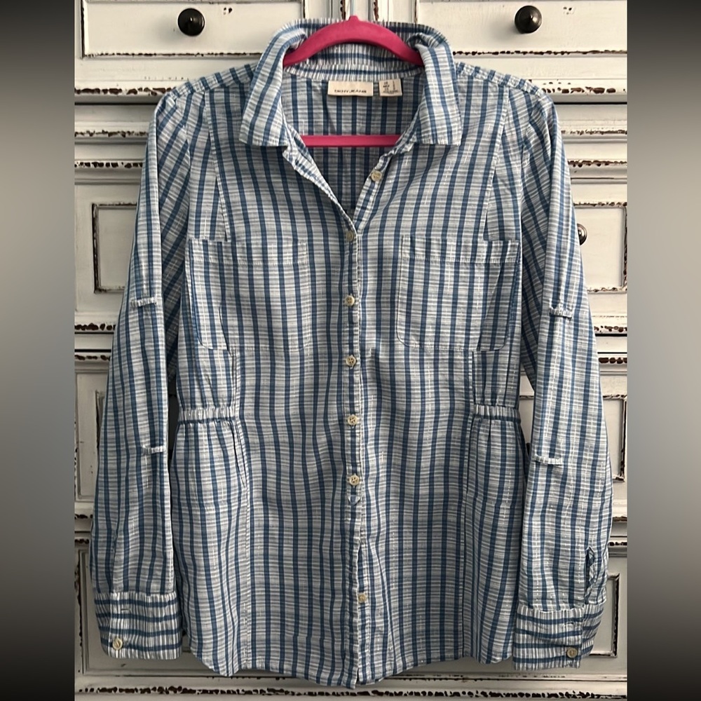 DKNY long sleeve button tan light weight button down with elastic waist size L